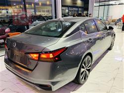 نيسان ألتيما